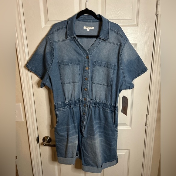 LIKE NEW A Beautiful Soul stretch waist denim romper size 3X. - Picture 1 of 6